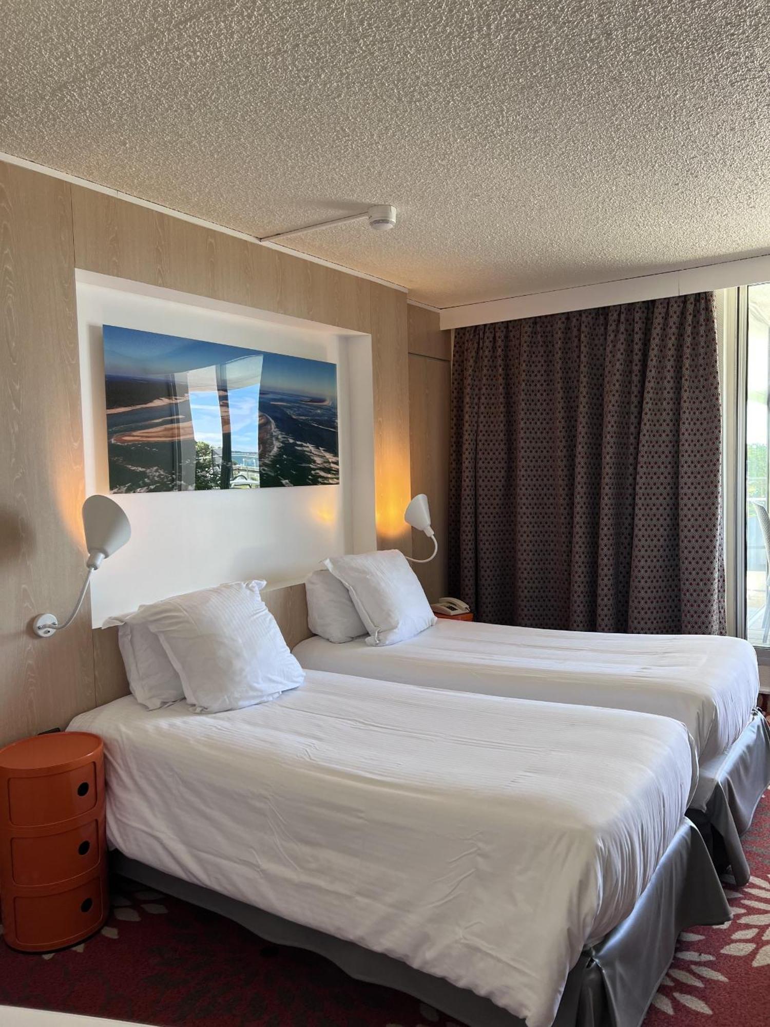 Twin Room Terrace Sea View